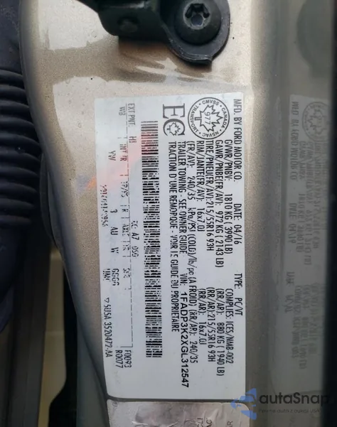 2016 Ford Focus Se z USA, uszkodzony, nr VIN 1FADP3K2XGL312547